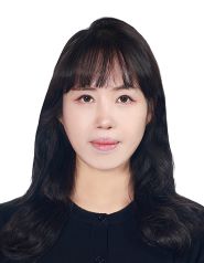 정다운 교수